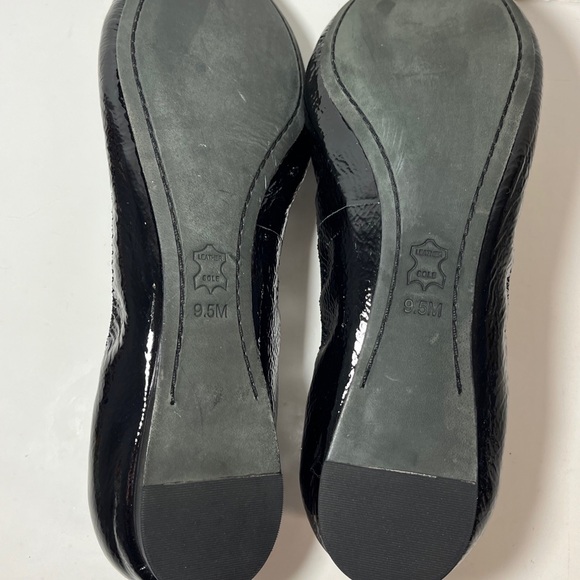 Tory Burch Black Patent Leather Caroline Logo Ballet Flats - Picture 6 of 16